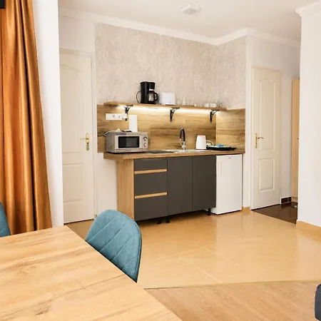 Nika Apartmán *